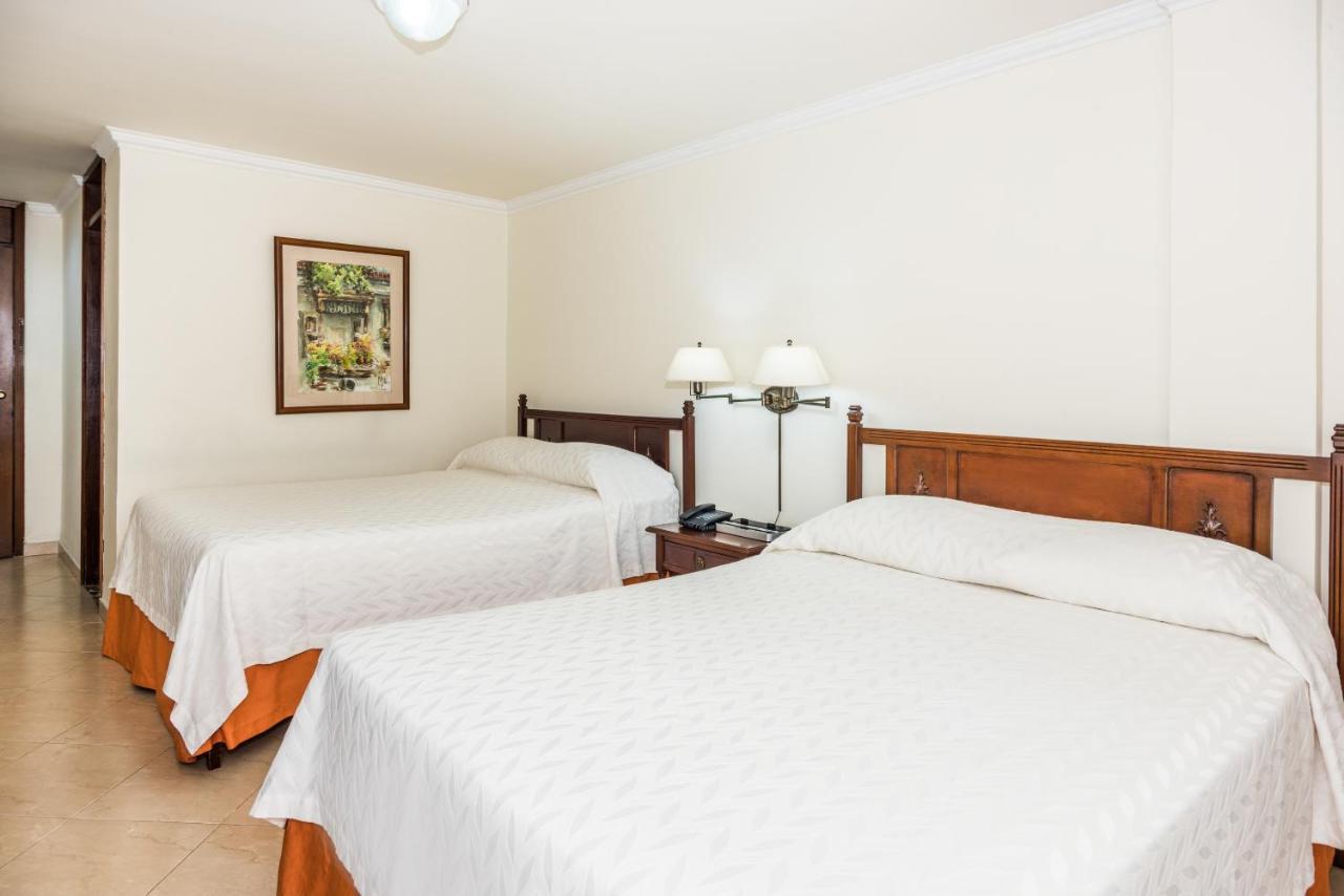 Hotel Majestic Баранкила Екстериор снимка