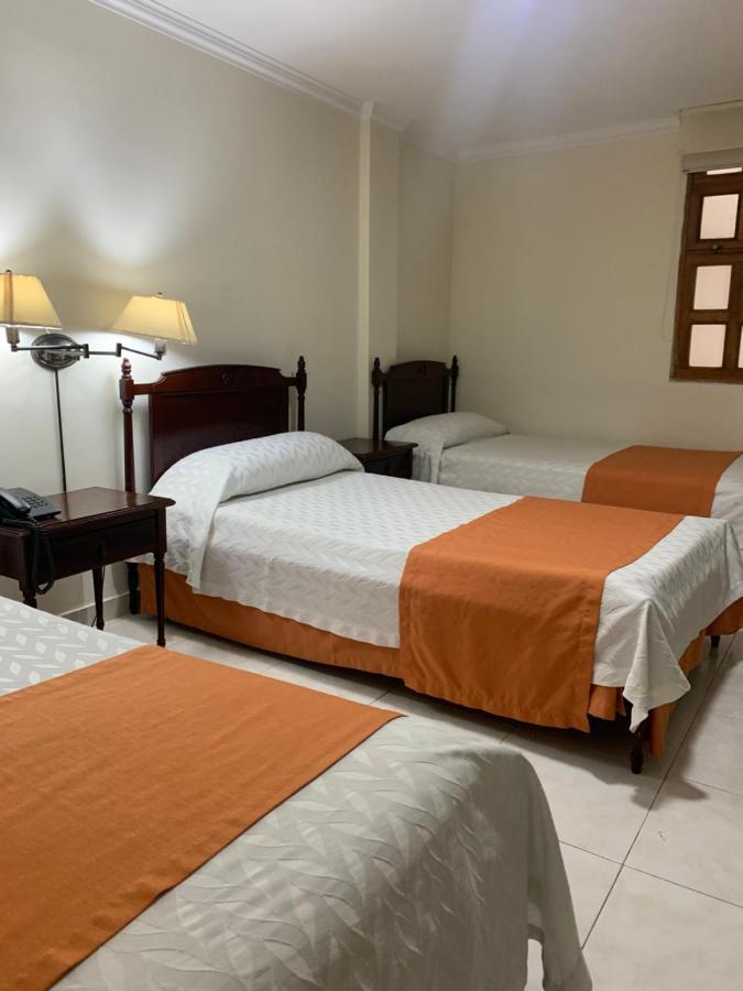 Hotel Majestic Баранкила Екстериор снимка
