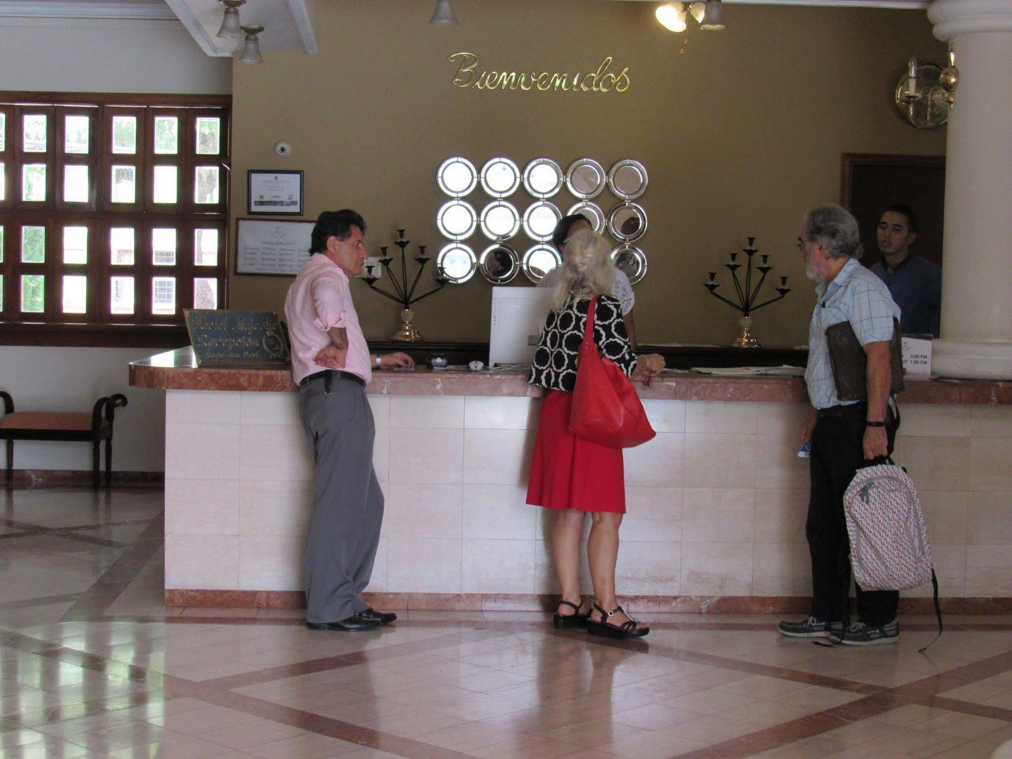 Hotel Majestic Баранкила Екстериор снимка